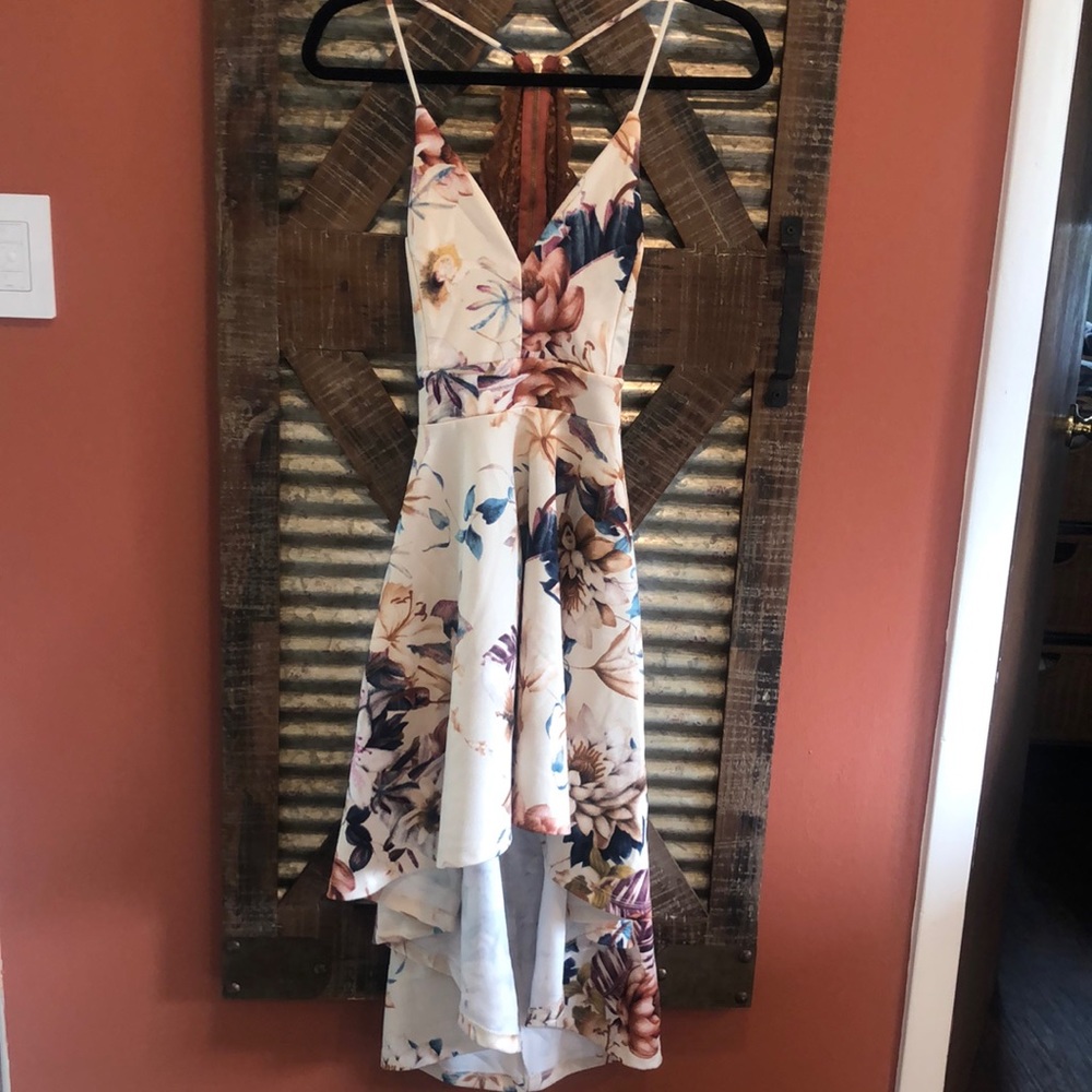 Gorgeous Fall Floral Open Lace Back Tapered Dress